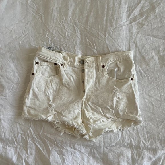 Women's Levi's 501 Original Jean Shorts - Picture 2 of 3